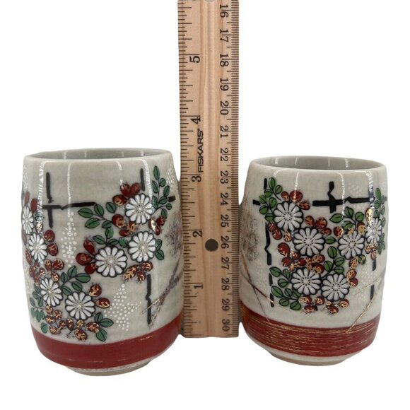 Kutani Porcelain Japanese Tea Cups Ikebana Set of 2 Floral Arrangement - Picture 8 of 9